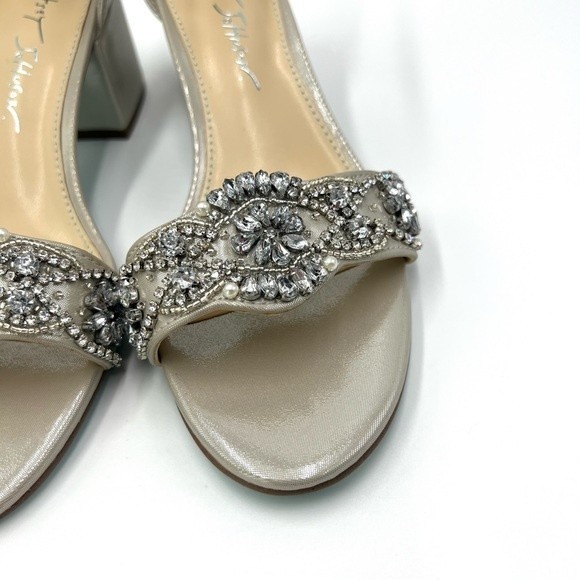 Betsey‎ Johnson Women's Mel Jeweled Jewel Block Heels Sandals Silver Size 6 - Picture 6 of 14